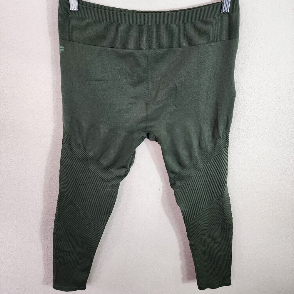 Fabletics Size Large High Rise Seamless Crop Moto Leggings Pants Dark Green